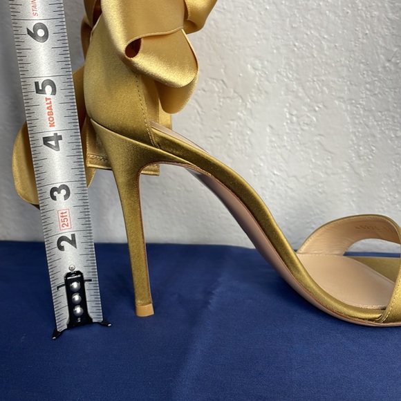 GIANVITO ROSSI gold satin heels 38 - Picture 10 of 11